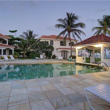 Isla Bonita Yacht Club Hotel San Pedro  Exterior photo