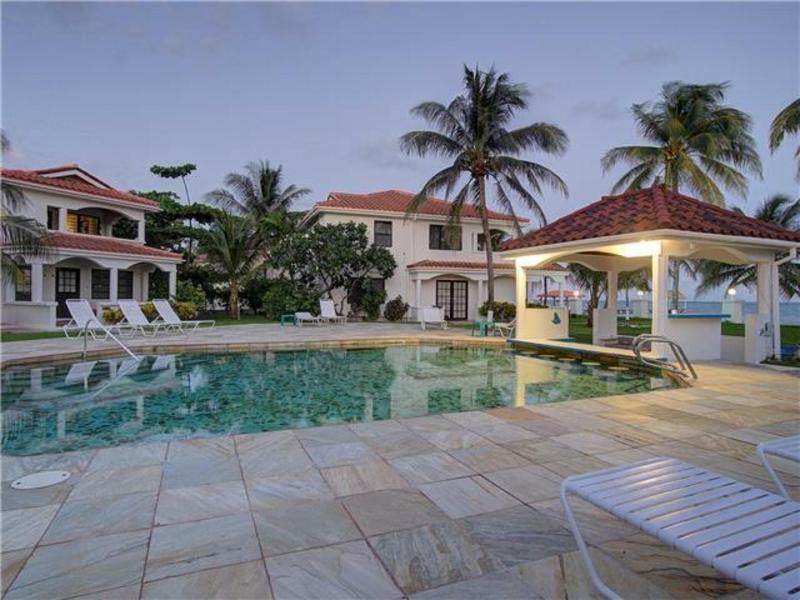 Isla Bonita Yacht Club Hotel San Pedro  Exterior photo